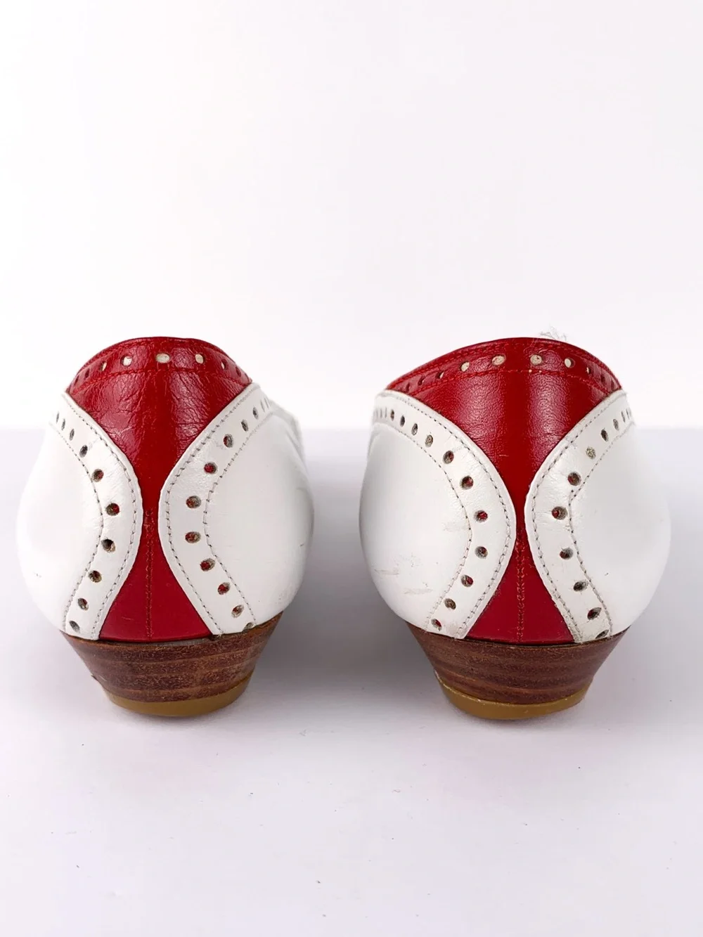 Vintage Pappagallo flats red & white cap toe leather shoes size 7.5 narrow